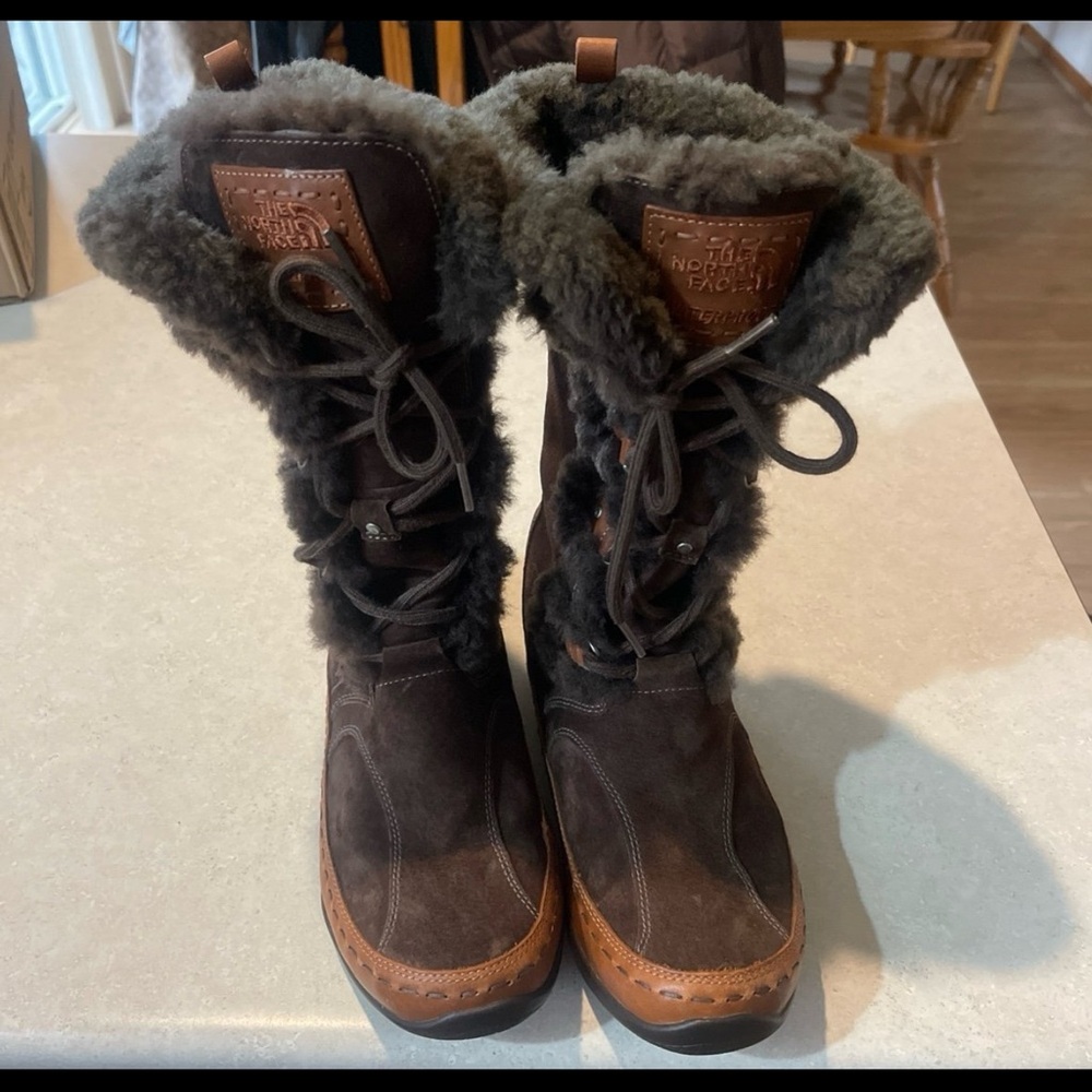 North Face Women's Abby IV Brown Waterproof Winter Boots Size 8.5